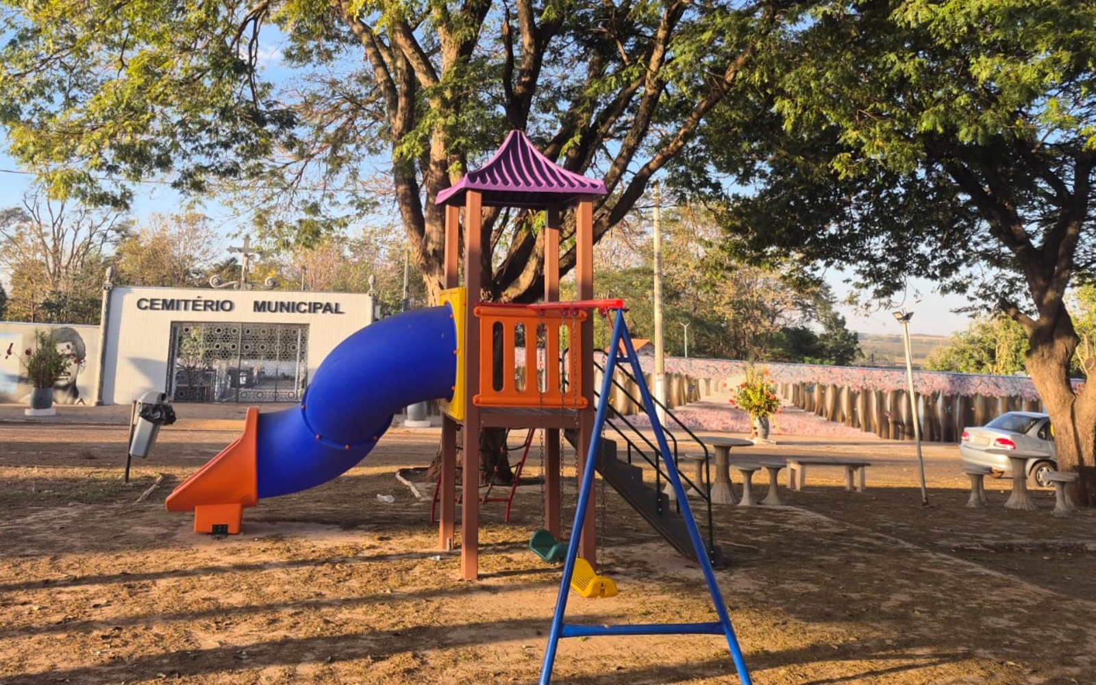 Praça Adhemar Dias da Silveira